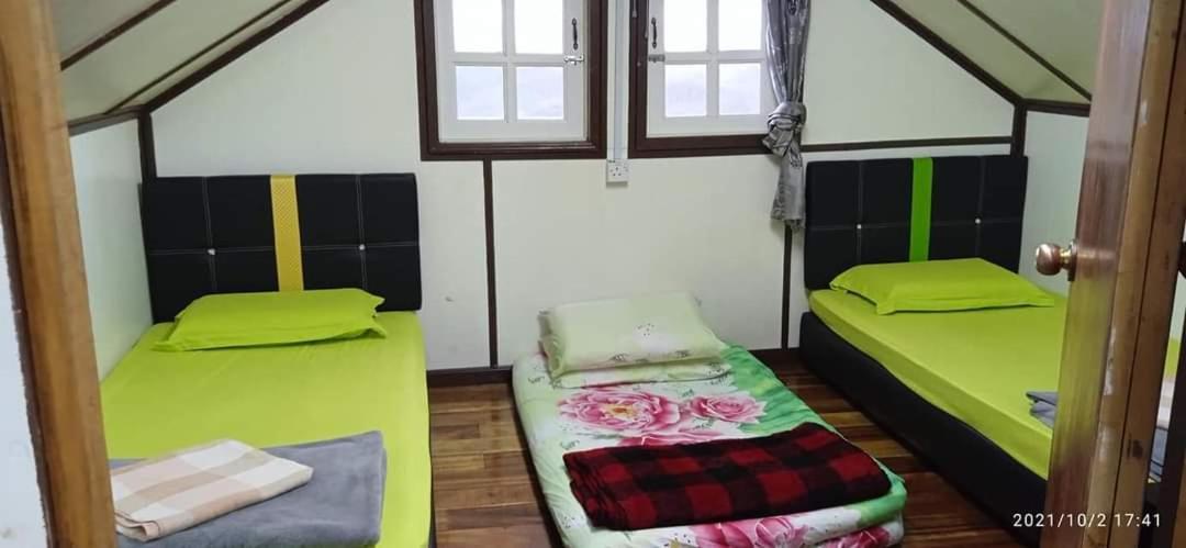 Kampong Kundassan Dongorit Cabin House 1 מראה חיצוני תמונה