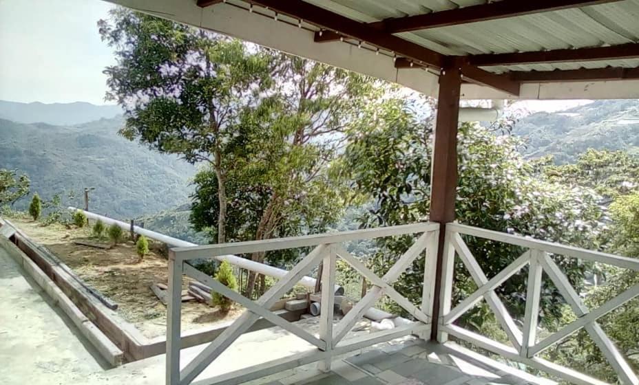 Kampong Kundassan Dongorit Cabin House 1 מראה חיצוני תמונה