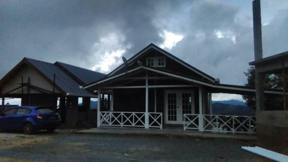 Kampong Kundassan Dongorit Cabin House 1 מראה חיצוני תמונה